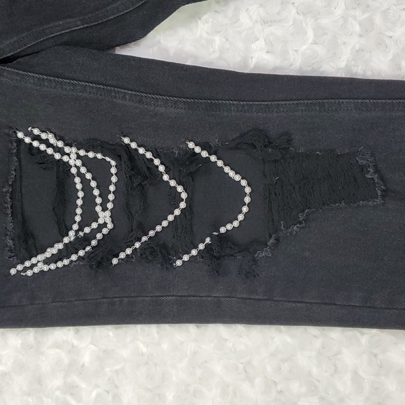 Forever 21 Distressed Pearl Detail Black Jeans - Picture 5 of 16